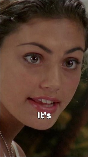 She couldn’t resist 🤷🏻‍♀️ #h2ojustaddwater #h2o #oldshows #mermaids