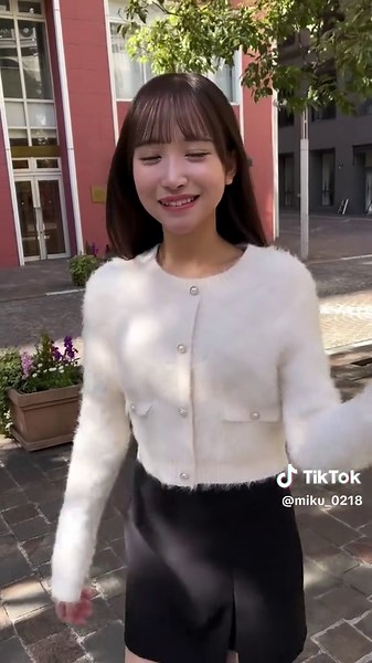 Stylish Miniskirt Outfit Ideas | Japanese TikTok Fashion Trends