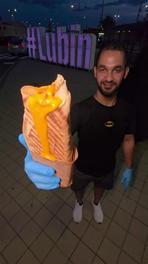 Kebab z sosem serowym w Halo Pizza Kebab Lubin | Smaczny posiłek