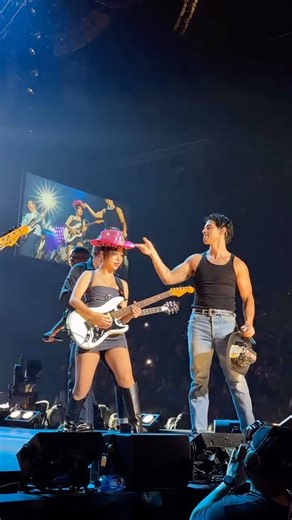 CFG Bank Arena on Instagram: "diva down."