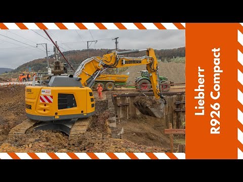 Liebherr R926 Compact loading trailers