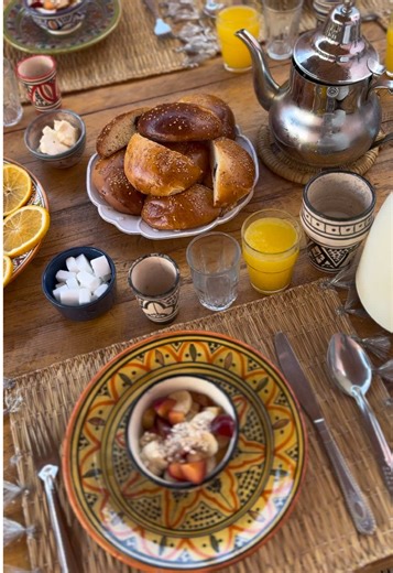 Delicious Moroccan Food: Tagine and Msemen Recipes