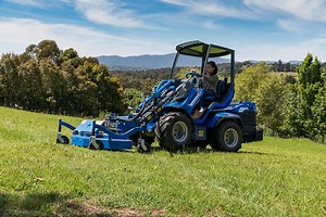 MultiOne 8.4S mini loader review - farmmachinerysales.com.au