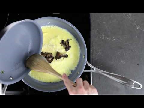 How to Make a Perfect, Fluffy Omelette in ZWILLING Spirit Ceramic Fry Pans.