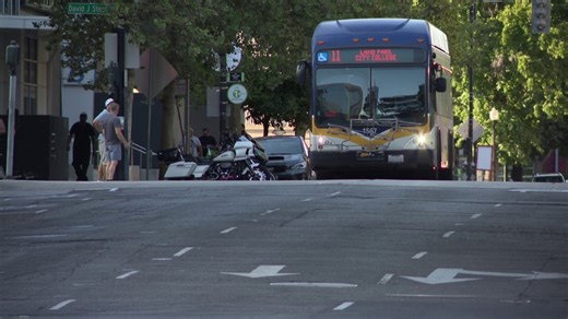 SacRT plans contactless payments for buses, paratransit in 2025