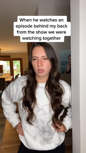 Netflix cheating, it’s a thing. #rude #doloresumbridge