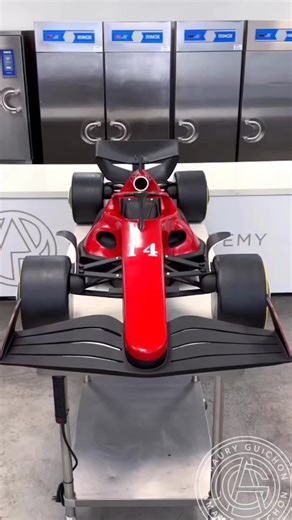 Mesmerizing Chocolate Sculpture Time-Lapse