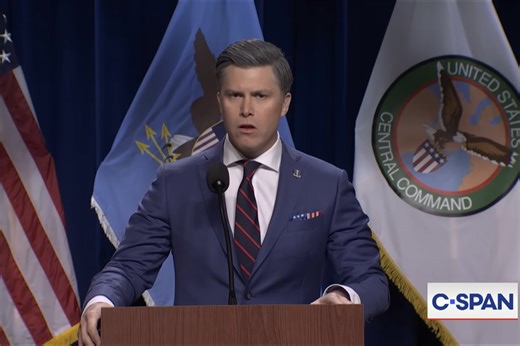 SNL cold open has Pete Hegseth call Iran conflict a “situationship” as Colin Jost spoofs press conference
