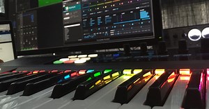 The Logic Pros: Kontrol S-series keyboards give you Komplete control of NI’s world-class instrument library - 9to5Mac