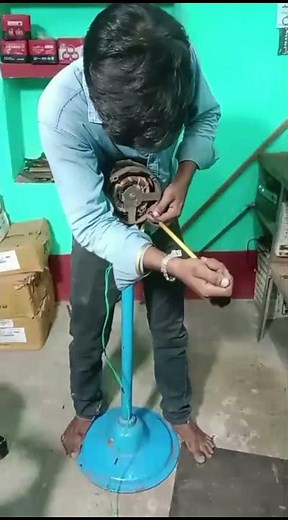 Fan Repair Guide: Tightening and Greasing the Bearing | #short