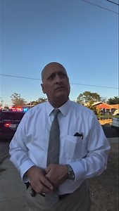 🚨BREAKING NEWS : Man Shot Near Nixon High School; Laredo Police Interviewing Suspects Laredo police are investigating a shooting reported around 4-5 p.m. on Malinche Avenue near Nixon High School, where a male believed to be between 17 and 20 years old was shot. Authorities confirmed that two suspects are currently being interviewed by the Laredo Police Department. No additional information has been released regarding the victim’s condition or the events leading up to the shooting. This is a de