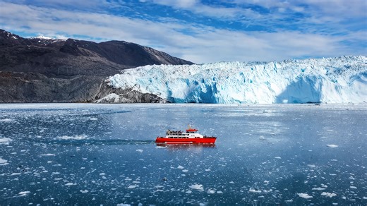 Huge ice walls rising from the ocean in Glacier Bay
