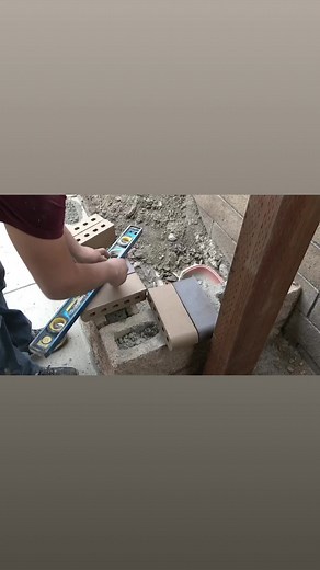 Bullnose de dos color en jardinera | Haslo tu mismo en construcción