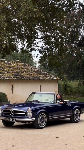 2.4K reactions · 537 shares | 1968 Mercedes Benz 280SL Pagoda by Legendary French Designer Paul Bracq The most successful roadsters ever produced were those that combined style, performance, and a pure driving experience, which the Mercedes-Benz 280SL does perfectly. The timeless “pagoda” shape is one of the most beautiful Mercedes-Benz roadster designs, rendering these car highly collectable, and a ‘60’s icon. | Cars & Motorbikes Stars of the Golden era | Facebook