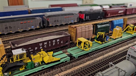 In preparation for the 2024 Rocky Mountain Train show April 6,7 I'm currently in a marathon to build 75 new loads. Heres a couple . #customtrains #modeltrains #BNSF #amtrak #follow #freighttrain #colorado #trains #railways #mountains #model #railways #railfannation #uprr #railway #riogrande #travel #railfanning #athearn #railfan #Railroad #train #training #rockymountaintrainshow #railway #railwayphotography #modeltrain #modelrailroad | Custom-Trains