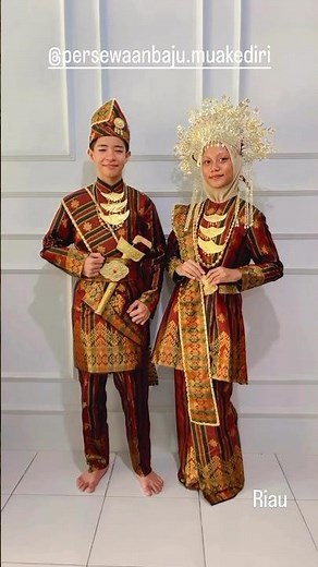 Baju adat riau