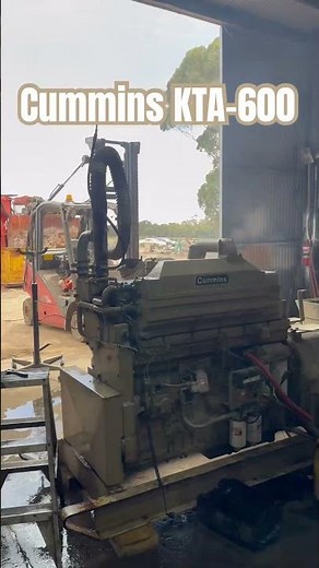 Test running the Cummins KTA 19 @600hp for the first time since purchasing it! #cummins #diesel