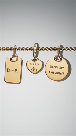 173K views · 117 reactions | პერსონიზირებული საჩუქარი PANDORA-ს გრავირებადი სამკაულით იქმნება  | Pandora | Facebook