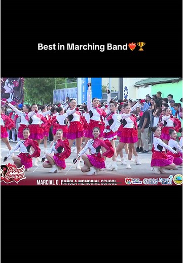 Majorette Dance Synchronization in Parade Performance