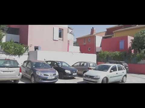 Microbe - Petit Con #1 ( Clip Officiel )