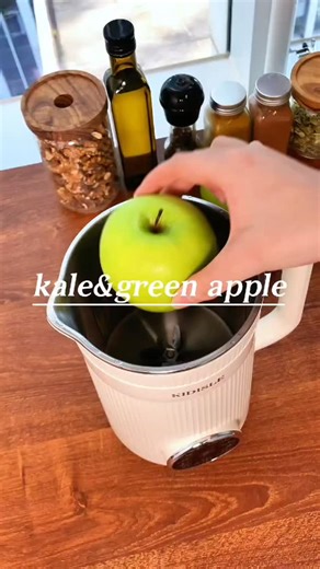 Smartex on Instagram: "You gotta check out this nut milk maker—no straining needed! You don’t even have to soak the beans, just toss them in and it’s ready to drink. It’s got a 10-blade stainless steel setup that blends fast and super quiet. Works with all kinds of nuts, and it can also make juice, porridge, even soup. 8 functions in total. Looks sleek, and it's actually super practical too. Plus, the inside’s made with 304 stainless steel, so it's totally safe and built to last. #nutmilkmaker #