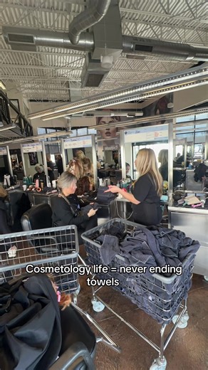 Life of a cosmetology student #cosmetologist #beautyschool | Cosmetology