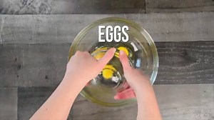 Ham and Pea Pasta Carbonara - Self Proclaimed Foodie