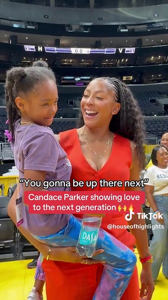 Candace Parker Inspires Future Basketball Stars