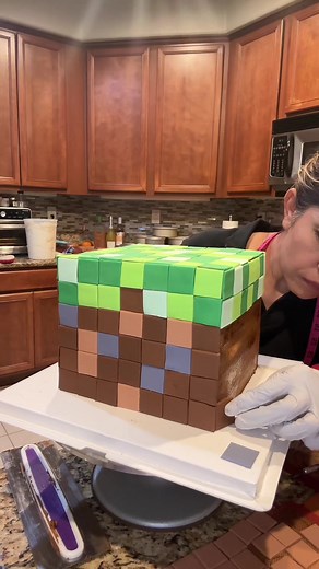 Decorated Minecraft Cake Ideas for Gaming Enthusiasts