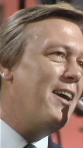 'Hava Nagila' live on 'Frost On Sunday' TV show 1970 FULL VIDEO ‪@MattMonro‬ #mattmonro