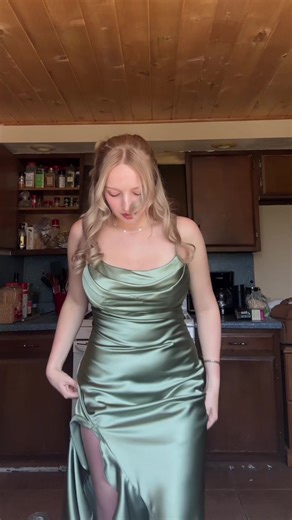 Senior prom!! I’m so in love with my dress 🫶🏻 | prom