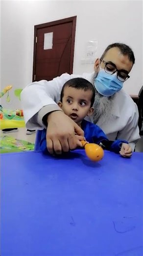 نشطة للتآزر البصري الحركي و لتقوية عضلات اليد الدقيقة رغم وجود الضمور العضلي الشديد ج5