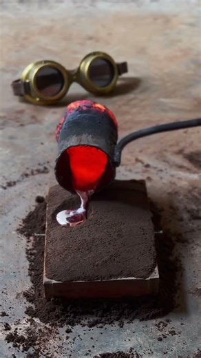 Casting a dagger out of scraps