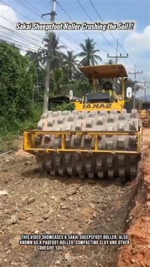 Sakai Sheepsfoot Roller Crushing the Soil! #innovation #construction #technology