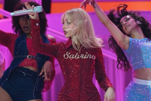 Sabrina Carpenter heading down the rabbit hole in new musical of Alice in Wonderland