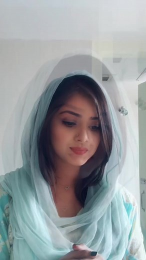 Fashion Tips: Styling a Light Blue Scarf