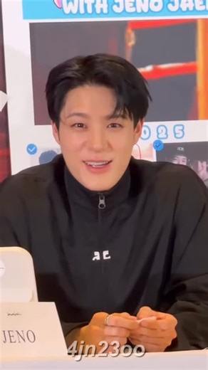 Nanta ☘︎ ݁˖ on Instagram: "dan terjadi lagiii….. berasa dicariin jeno si mbak op nya, TANYA KEPASTIAN MBAKKKK🫵🏻😫😩 . . . cr. on vid #leejeno #이제노 #ジェノ #李帝努 #เจโน่"