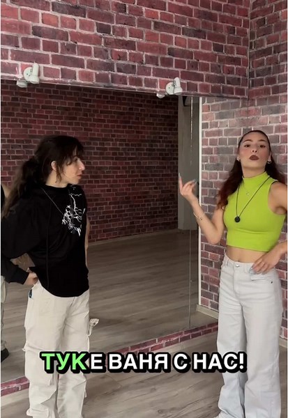 K-POP INTALKSIVE w/ @𝐤 & @nyanishh (CRACK edition)💚 А ти беше ли на K-POP INDANCEIVE 2024? Ако не, сега е твоят шанс да се запишеш и да грабнеш ULTRA EARLY BIRD FULL PASS САМО ДО 25.11‼️ А ако отговорът е “ДА” - you know the drill🫵🏻 K-POP INDANCEIVE 2025 - 25-27 април, гр. Варна ✨3 дни K-pop лудост 🌸6 вдъхновяващи хореографа 🍬12 уникални класа - cover и оригинални хореографии 💖Best K-Pop Performance на професионална сцена 🎉Random K-pop Dance в сърцето на Варна 🍿Кино вечер за любими танц