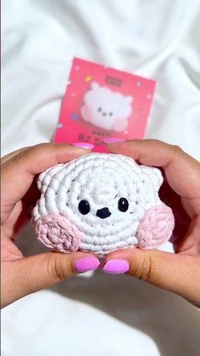 Unboxing BT21 minini Donut Blind Bags Pt 2: RJ 💗