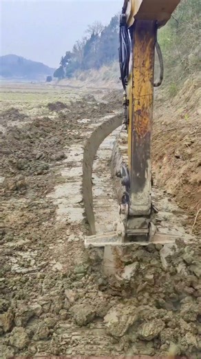 The process of digging irrigation canals in the field