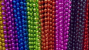GiftExpress 12 pack of Mardi Gras Beads Necklace, Metallic Hot Pink Beaded Necklace, Mardi Gras Throws, Party Beads Costume Necklaces
