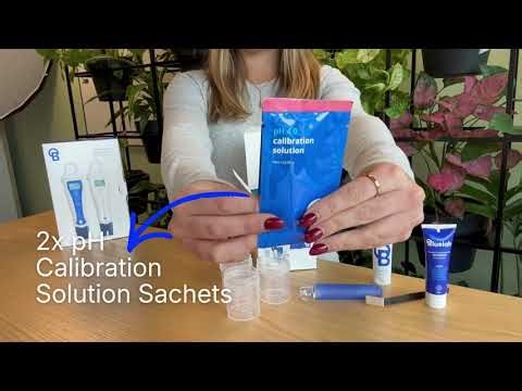 Inside the Bluelab Probe Care Kit - pH & Conductivity.