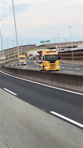 大型トレーラーヘッドこれはテンション上がるなあ😆最高 #トラック #automobile