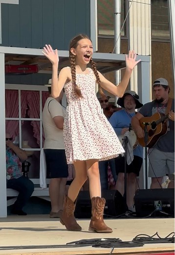 Experience the Smithville Fiddler’s Jamboree 2025