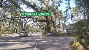 12K views · 24 reactions | Leaders of Charleston County and City of Charleston, SC cut the ribbon on the Johns Island Northern Pitchfork this morning, and the road will officially be open for travel by 3 p.m. today. Here's a video showing how drivers can use this road as an alternative to the traffic light at River Road and Maybank Highway. News release: https://www.charlestoncounty.org/news/2024/4831-northernpitchforkribboncutting.pdf #ChsTrfc | Charleston County Government | Facebook