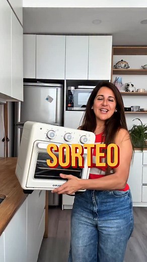 ¡SORTEO SORTEO! 🔐Anunciamos ganador en historias hoy, 13/11/25 a las 20.30 hs suerte para todos y gracias por participar !!! Quédense cerca que el mes próximo hacemos otro. ¡Mirá lo que es este regalazo! 👉🏻Sorteamos 1 hornito air fryer y participar es muy fácil: •Poner like ❤️ a esta publicación •Seguir a @ceciliaduca_ @quiero.comersano @yelmoarg •Comentar etiquetando un amigo/a. 🎖️Cada comentario es una chance extra de ganar!!! podés dejar todos los comentarios que quieras pero siempre @ me