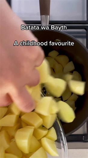 Batata wa Bayth recipe on IG 🤗 #lebanesefood #fyp #tiktokfood #arabfood #easyrecipe #vegetarian