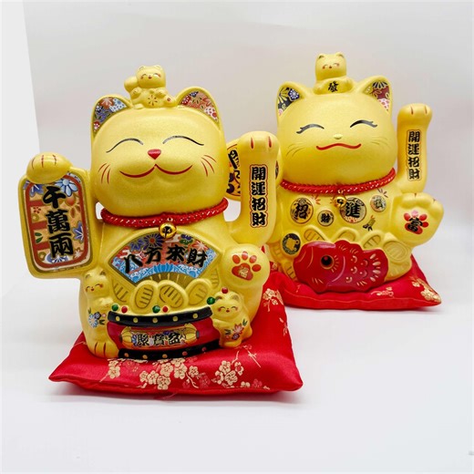 Gold Cat,golden Maneki Neko, Lucky Fortune Charm, Wealth Decor - Etsy