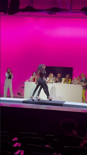 #model#trillizasgrinwis#casting