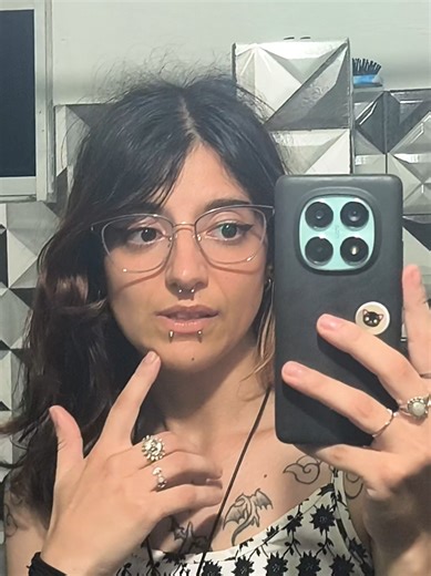 Respuesta a @canela_almendrap Creo que al principio me fui demasiado al pasado 😅😅 -Lena #respondiendocomentarios #sistematid #TID #trastornodeidentidaddisociativo #alters